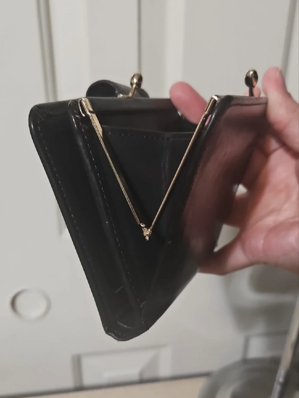Coach EUC Kisslock Vintage Black Leather Compact Wallet